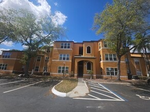 Building Photo - 4658 Commander Dr