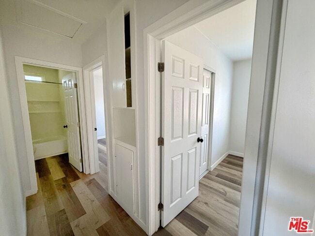 Building Photo - 871 W Wilson St