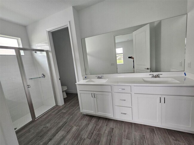 Foto del edificio - 5729 Graceful Wy