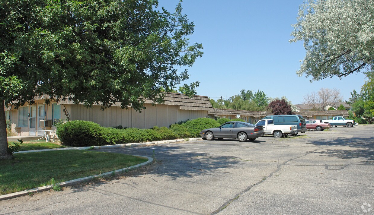 Primary Photo - 5140 W Kootenai St