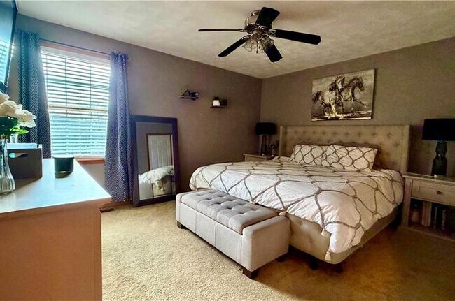 Foto del edificio - 6949 Shannon Rd