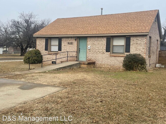 Building Photo - 2 br, 1 bath House - 525 Iowa