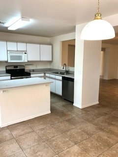 Building Photo - 8149 S Sunny River Pl