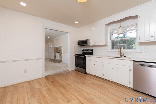 Foto del edificio - 4329 Deertrail Dr
