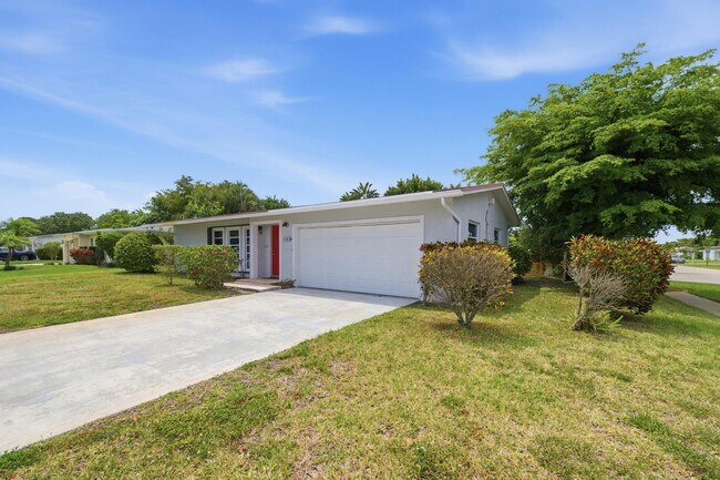 Foto del edificio - 6396 Country Wood Way