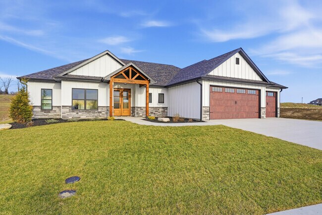 Building Photo - 2700 Easley Cabin Cir