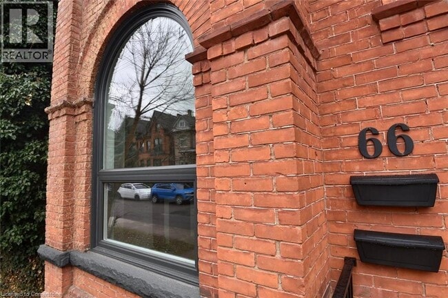 Photo du bâtiment - 66 Erie Ave
