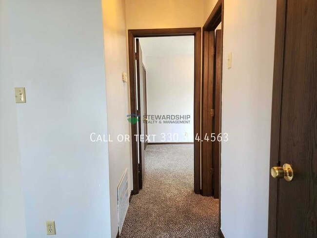 Building Photo - 1114 Derbydale Rd