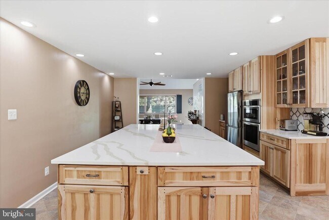 Building Photo - 5202 Garner St