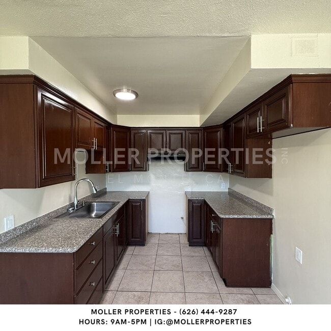 Foto del edificio - 11229 Brockway St