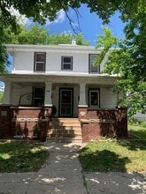 Building Photo - 114 Phillip Ave