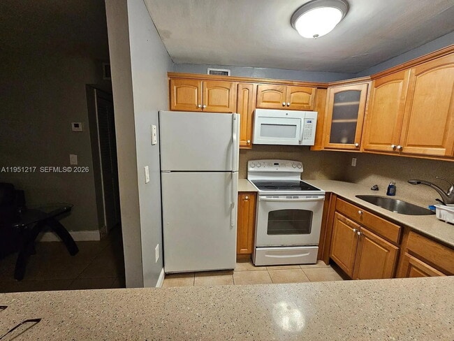 Foto del edificio - 1100 Salzedo St