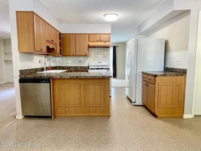 Foto del edificio - 4023 Tanglewood Dr