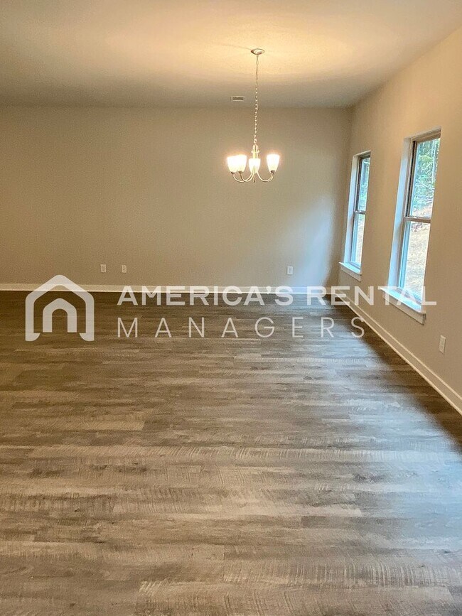 Foto del edificio - Home for Rent in McCalla, AL...View with 48 Hours Notice!