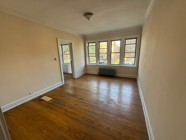 Building Photo - 2111 Grove Ave