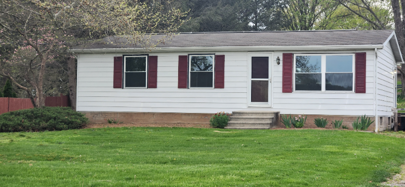 Foto principal - 2314 N Penryn Rd