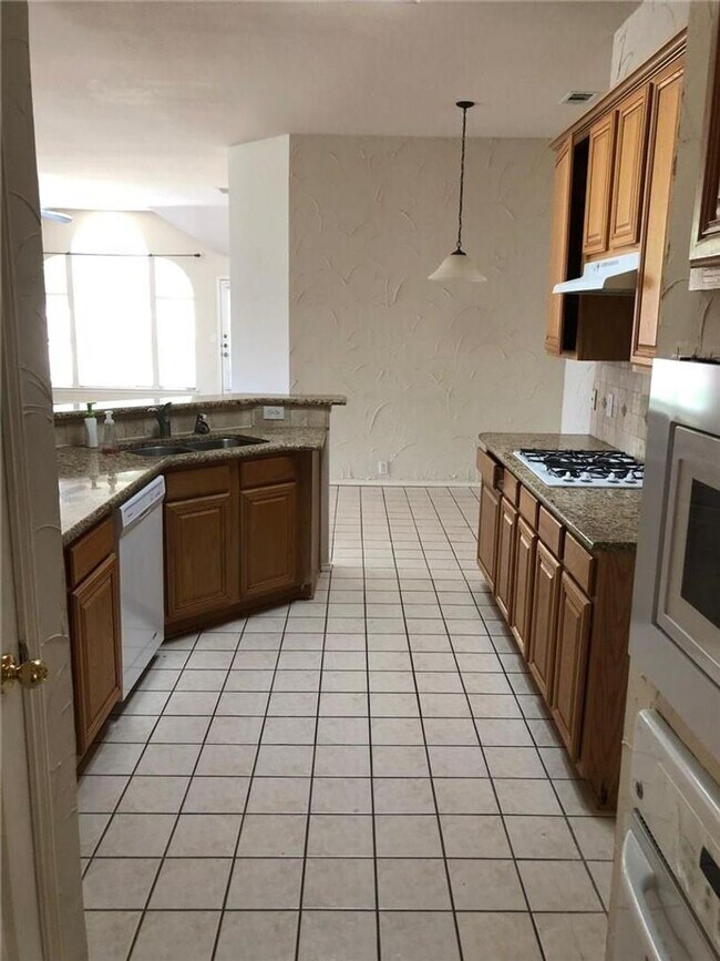 Foto del edificio - Beautiful 4 Bedroom, 2 Bath Home for Lease in Plano!