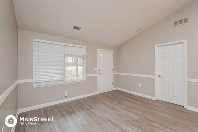 Building Photo - 185 Woodcrest Dr