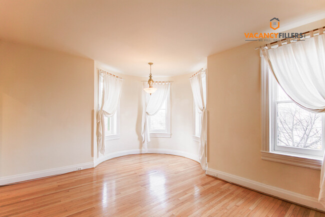 Foto del edificio - AMAZING central Mount Vernon 1 bd.! Laundr...