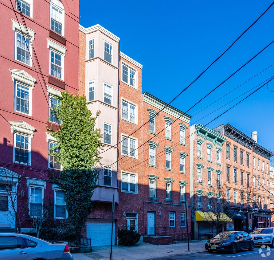 Foto principal - 224-226 Willow Ave