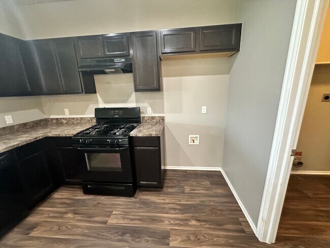 Foto del edificio - 3 bed 2 bath in Mustang- Move in Special!