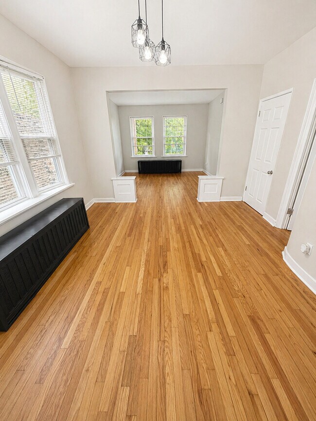 Foto del edificio - 4925 W Henderson St