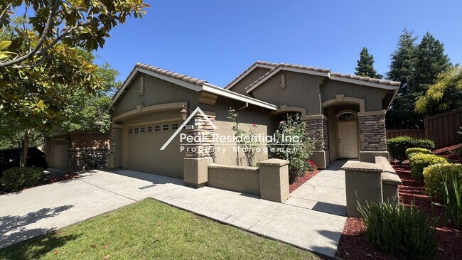 Foto del edificio - Beautiful 3bd/2ba Folsom Home with 2 Car G...