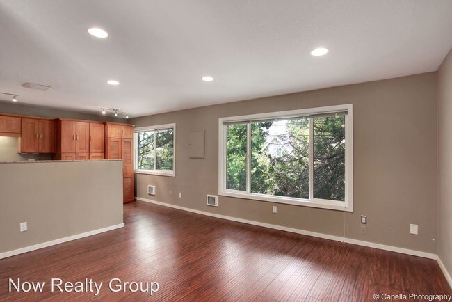 Foto del edificio - 4204 SE Cesar E Chavez Blvd