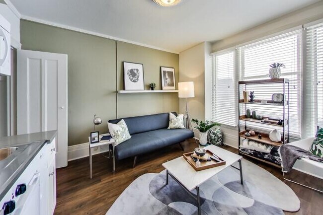 Building Photo - bedroom in San Francisco CA 94108