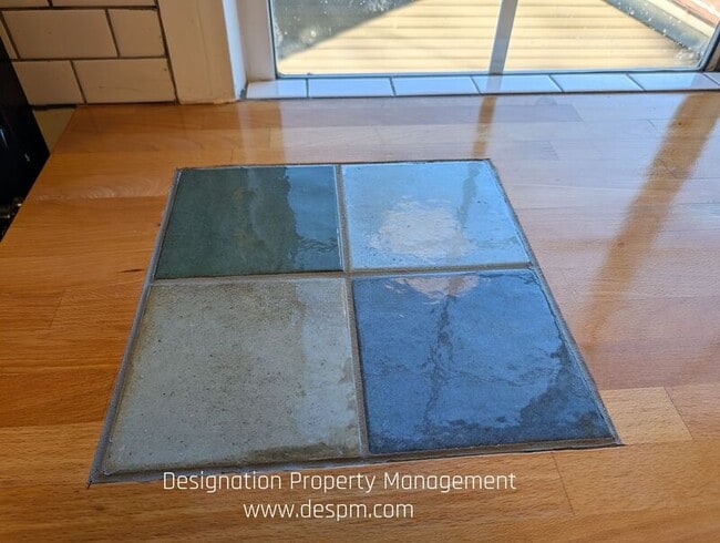 Building Photo - 6208-6212 Roy St