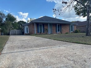Building Photo - 7105 Bentley Ct