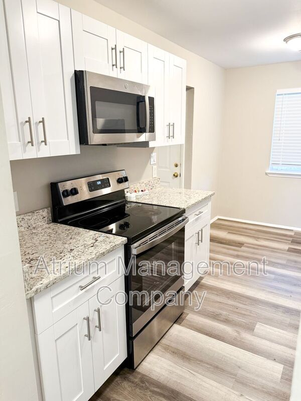Building Photo - 4525 Barna Ave