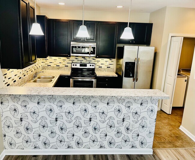 Foto del edificio - 1752 Halesworth Ln
