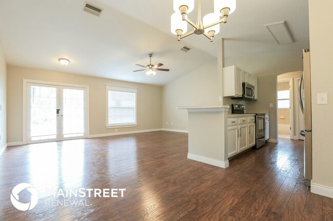 Building Photo - 4430 Glordano Ave