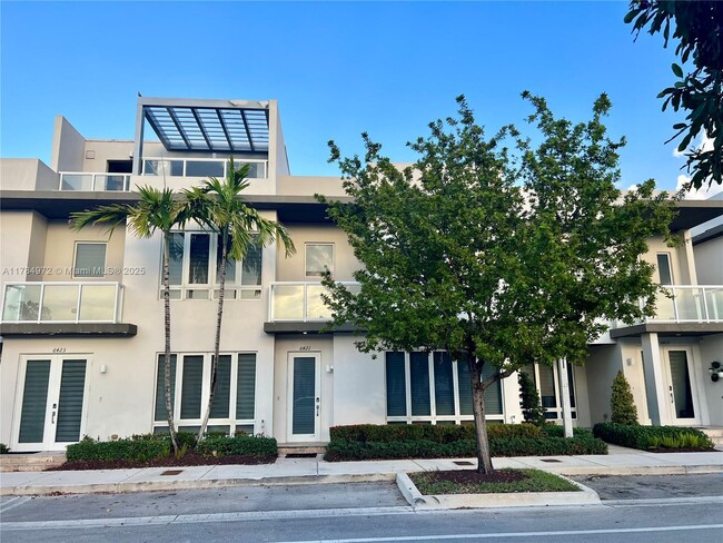 Building Photo - 6421 NW 104th Path