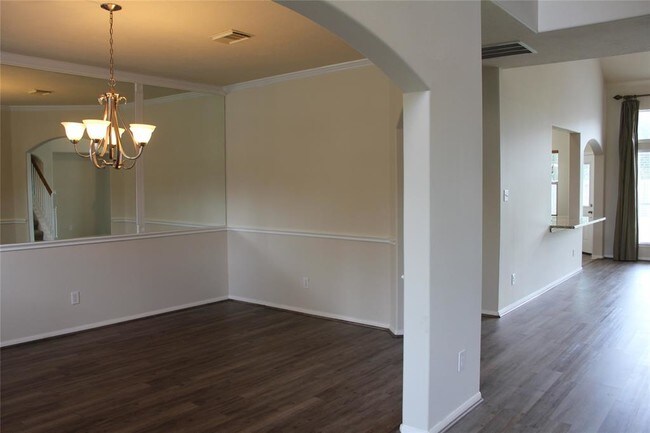 Building Photo - 3814 Bellinger Way
