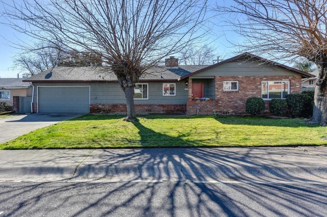 Building Photo - 1302 Frances Dr