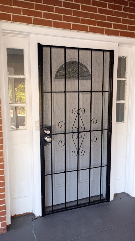 Building Photo - 2672 Cherry Ave