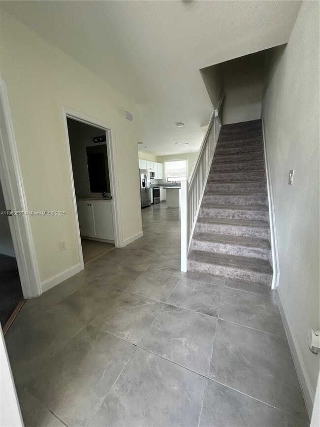 Building Photo - 10622 W 33rd Way