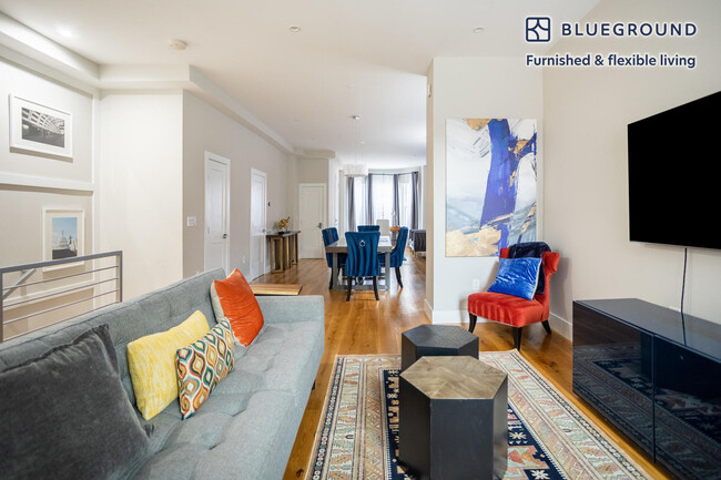 Foto del edificio - 3162 17th St NW