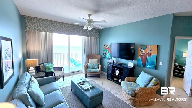 Foto del edificio - 455 E Beach Blvd