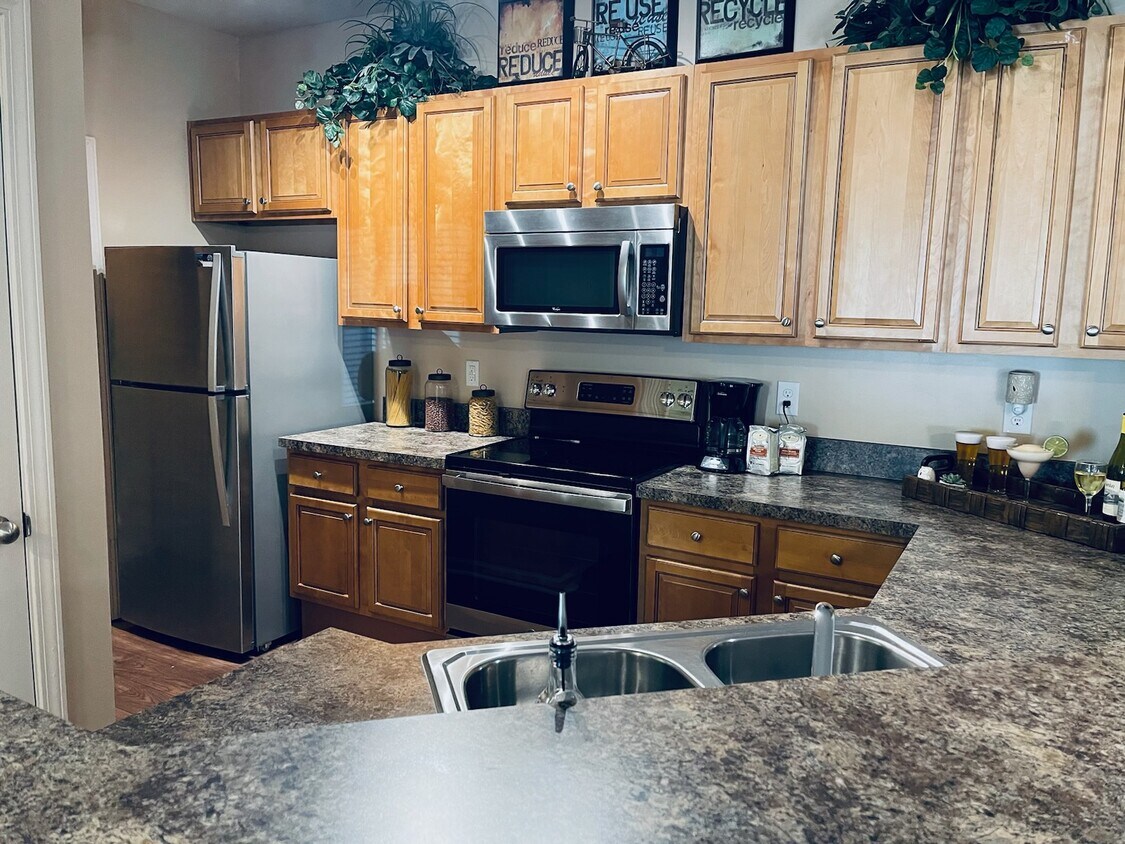 Crossings of Opelika 1650 S Fox Run Pky Opelika, AL Apartments for