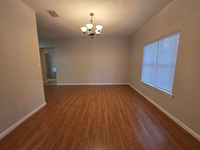 Foto del edificio - 801 Everett St