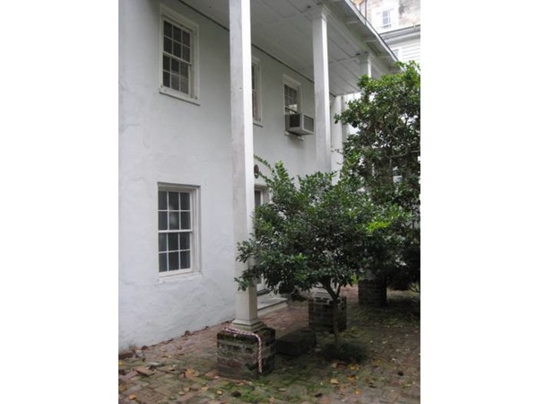 Primary Photo - 40 Hasell St