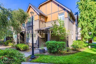 Building Photo - 7220 NE Stoneybrook St