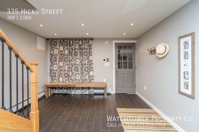 Building Photo - Gorgeous Rittenhouse Town Home with a priv...