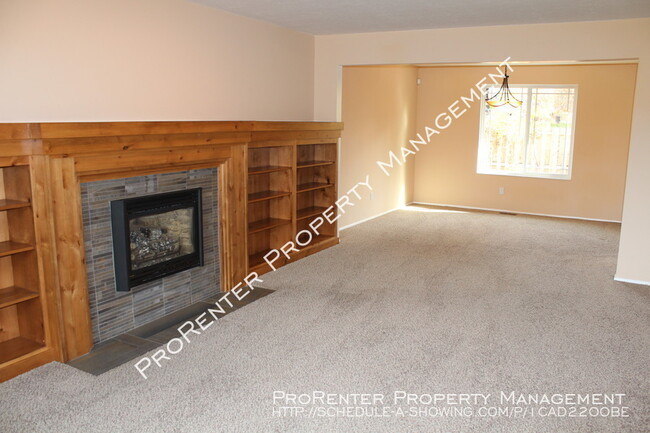 Foto del edificio - Solar Panels! 5 Bed, 3.5 Bath East Layton ...