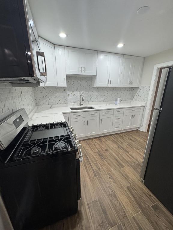 Foto del edificio - 17814 Burnham Ave