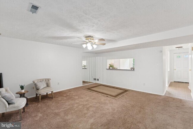 Foto del edificio - 5543 Hecate Ct