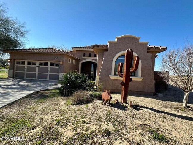 Building Photo - 3893 Long Dr